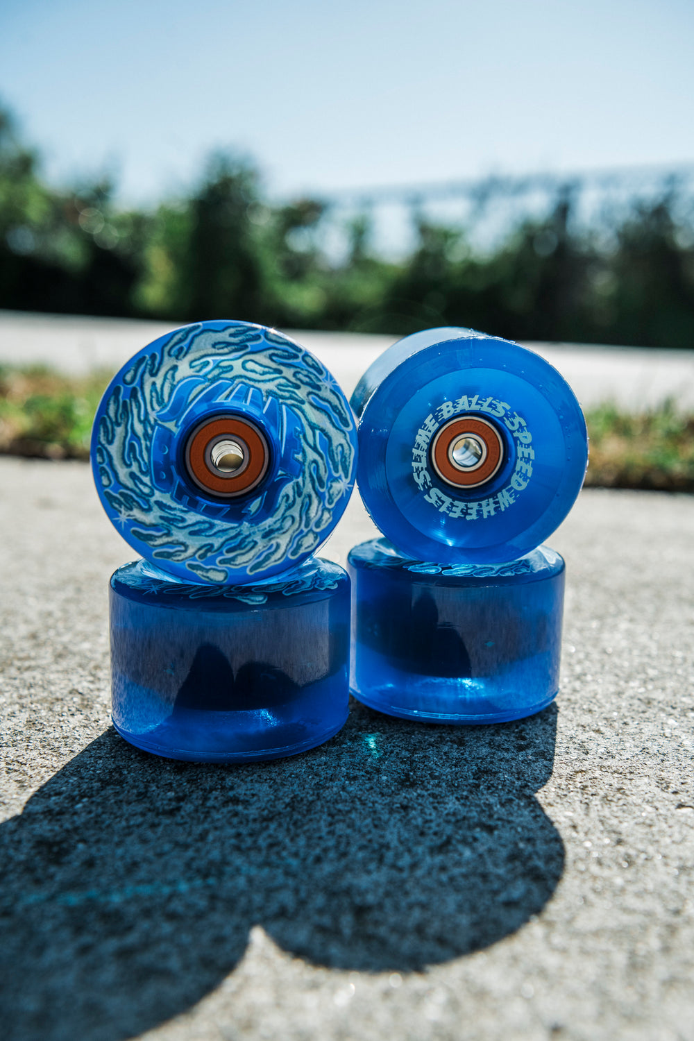 ブルームバーグ　スリンキー 66mm / 78a SB Ice | Light Ups LED Skateboard Wheels | Slime Balls