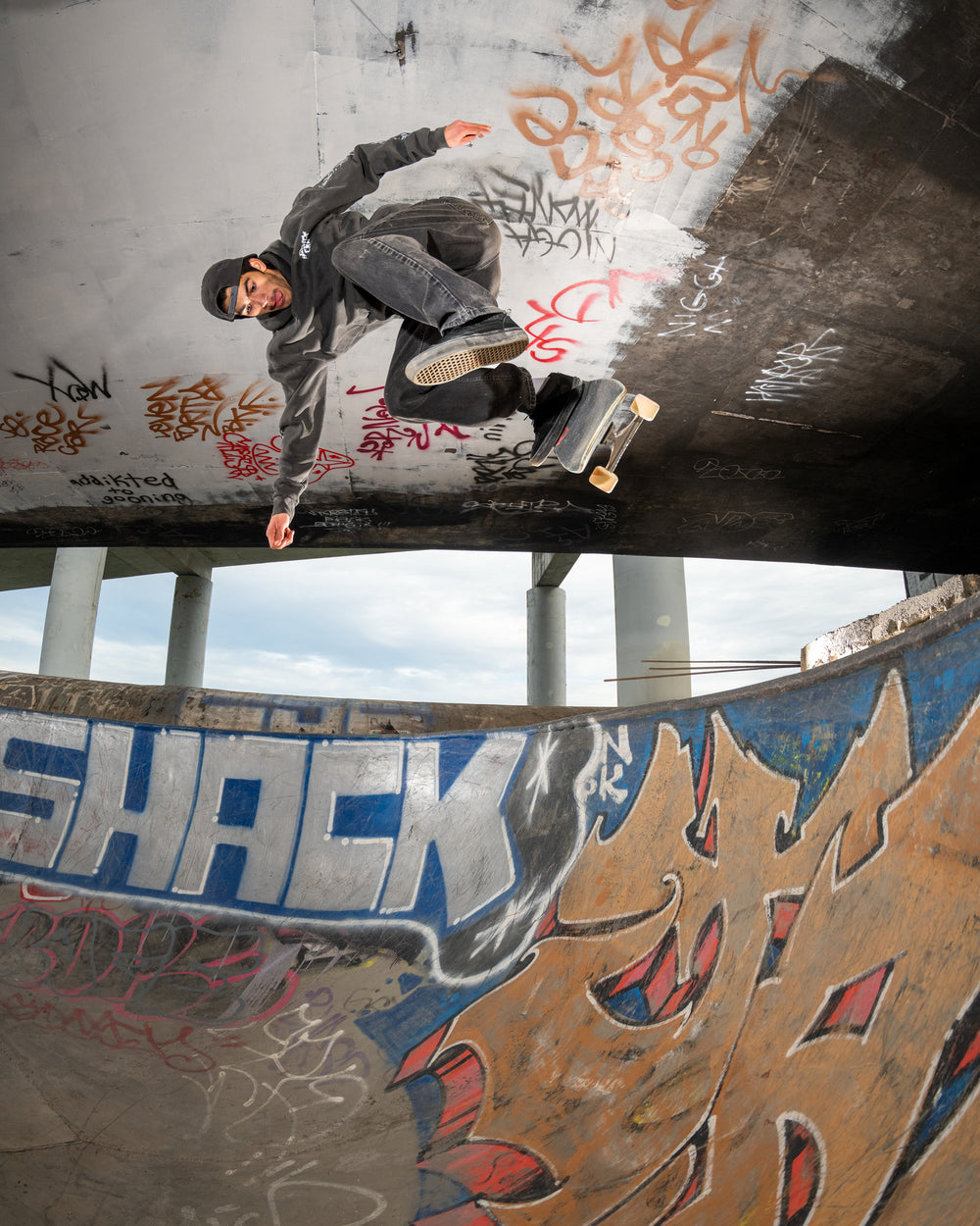 Razor Dot Center Hoodie | Men's Skate Clothing | Santa Cruz
