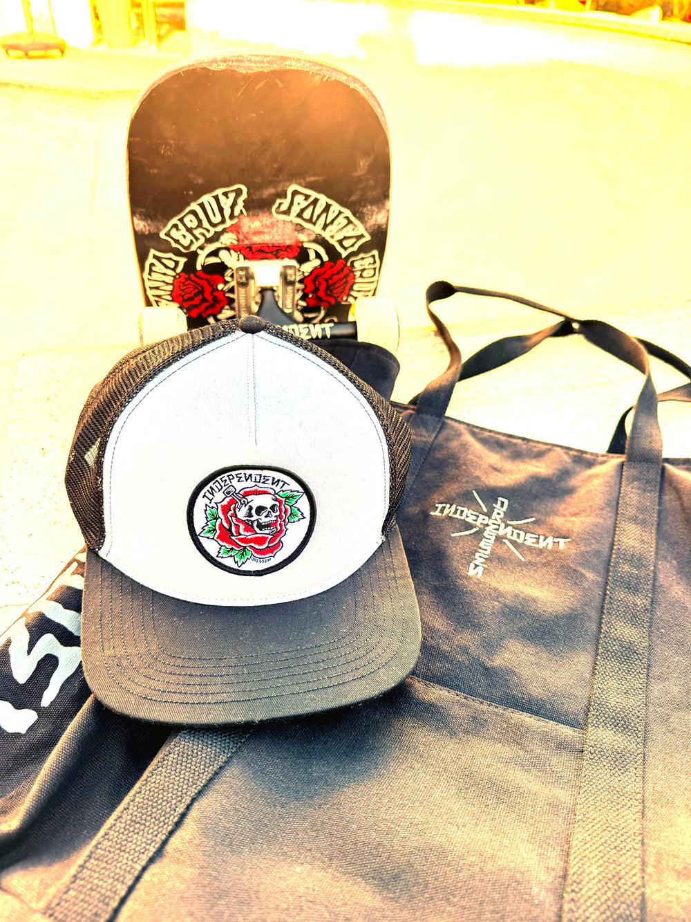Dressen Skull Rose Snapback | Skate Headwear | Independent display picture 3